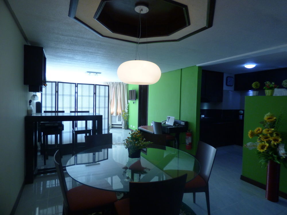 Manila Bay Serviced Apartments Екстер'єр фото