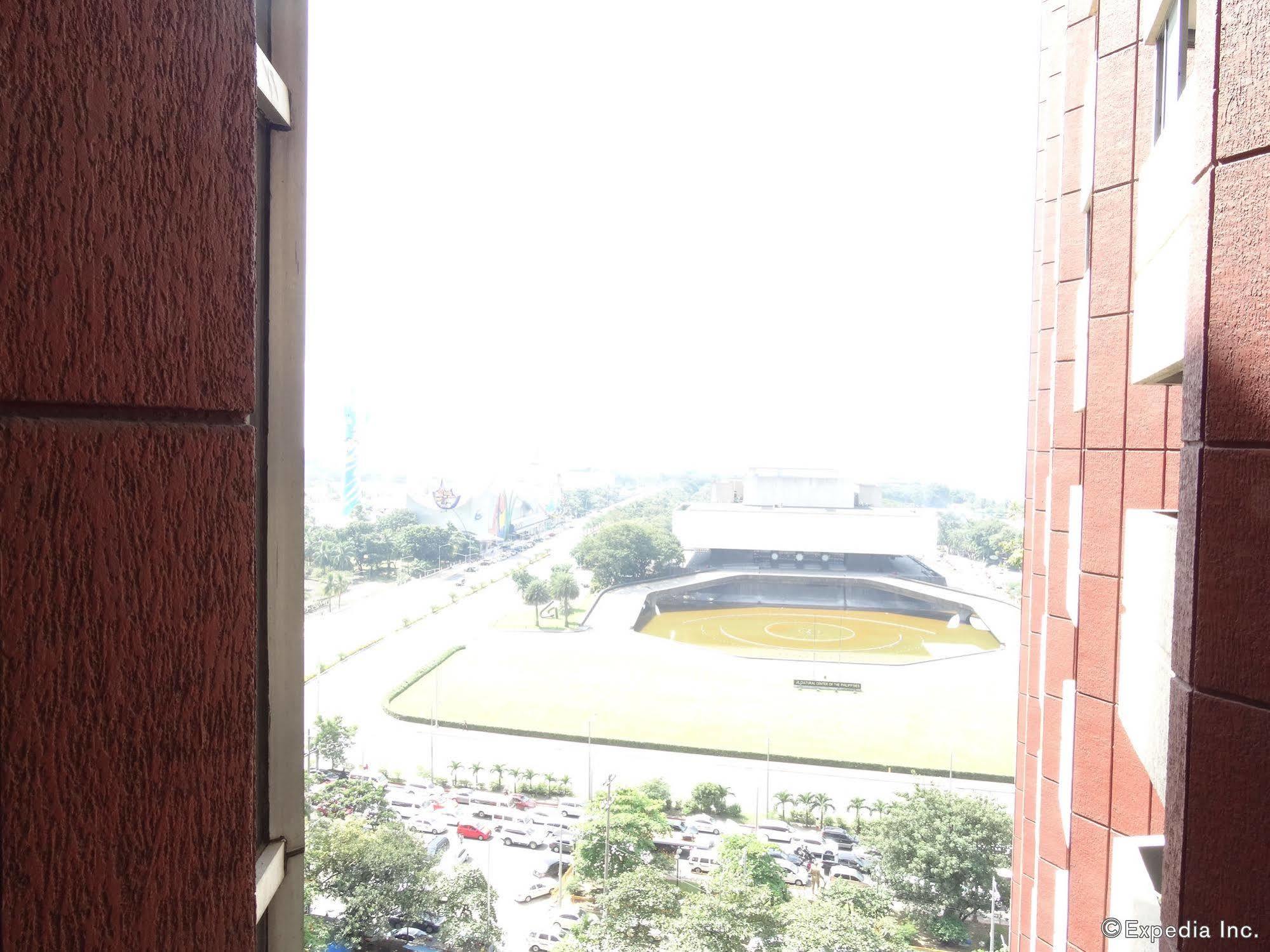 Manila Bay Serviced Apartments Екстер'єр фото