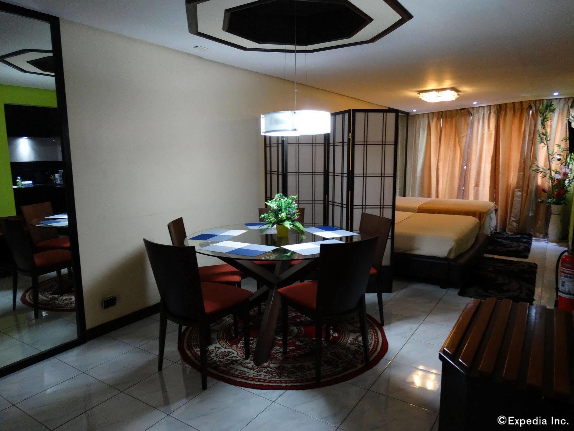 Manila Bay Serviced Apartments Екстер'єр фото