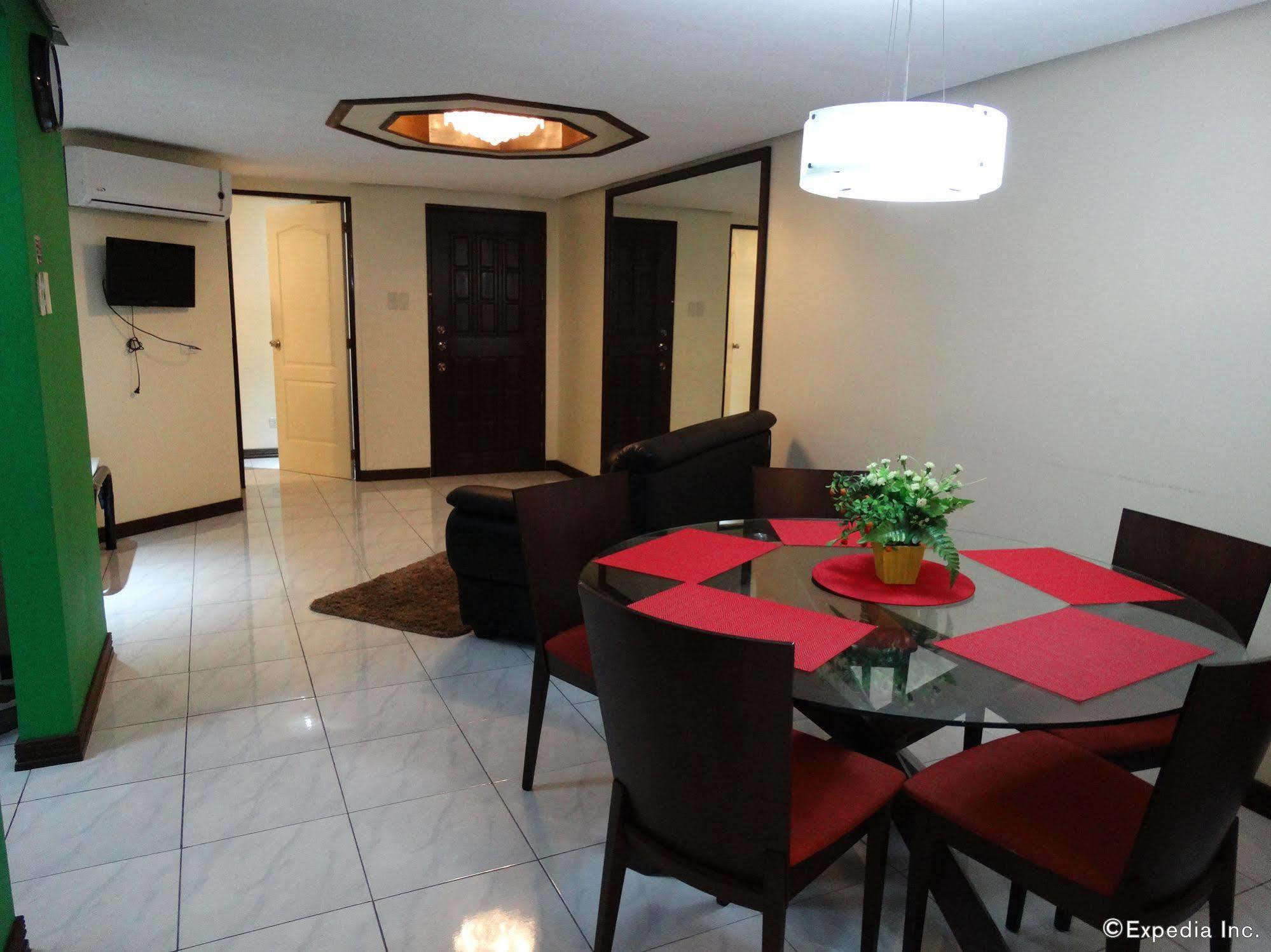 Manila Bay Serviced Apartments Екстер'єр фото