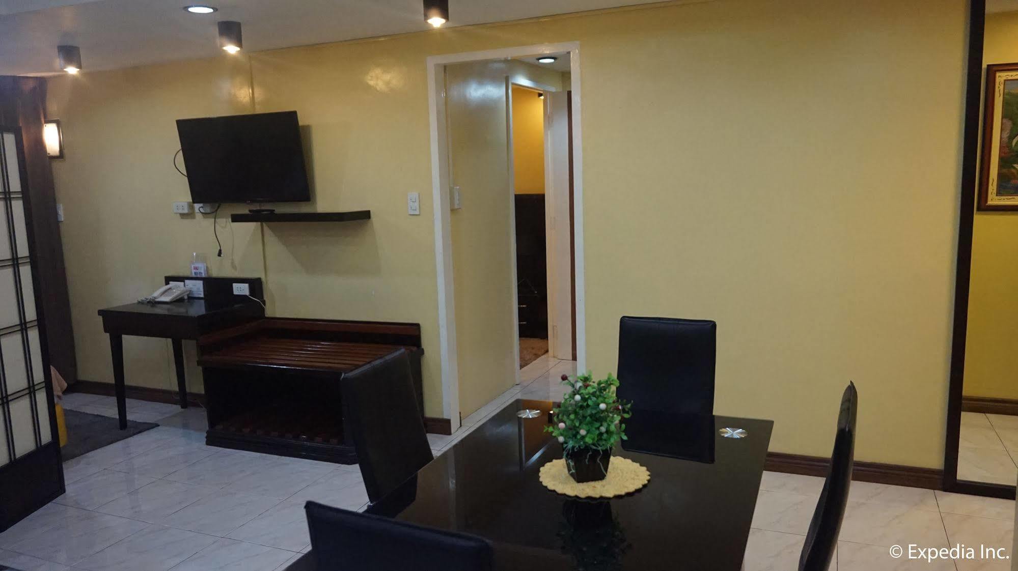 Manila Bay Serviced Apartments Екстер'єр фото